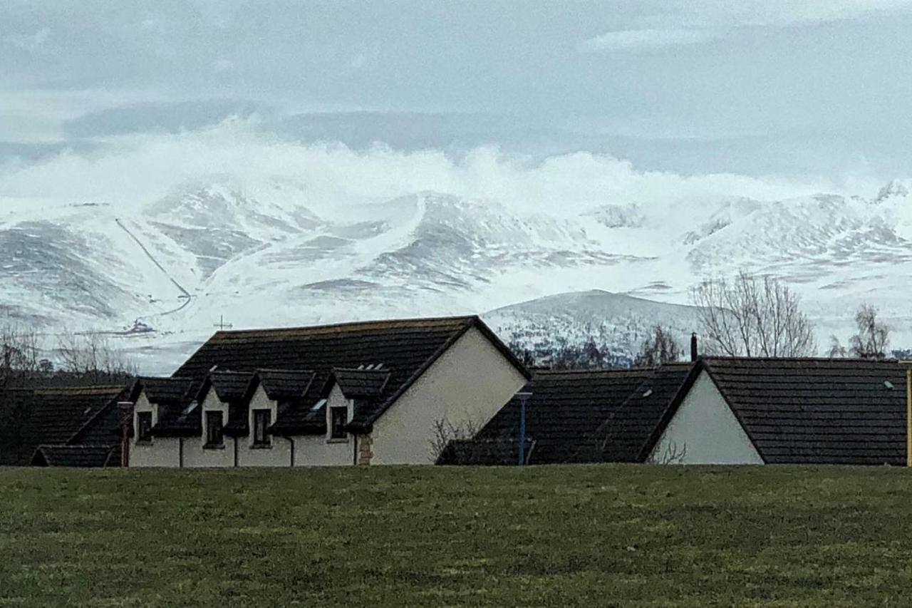 Stelvio Lägenhet Aviemore Exteriör bild